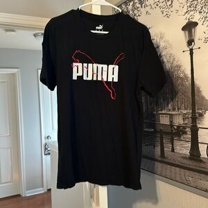 PUMA men's t shirt size medium. Worn a couple times.